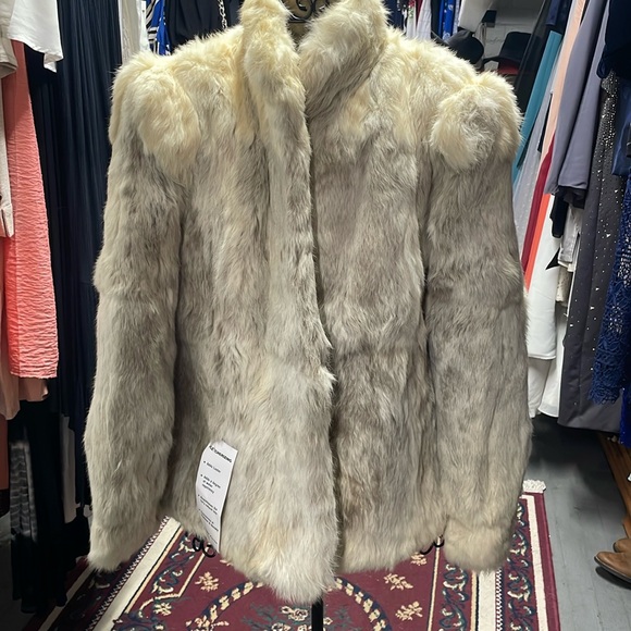 Two tone  Rabbit fur coat in great condition. - Picture 1 of 7
